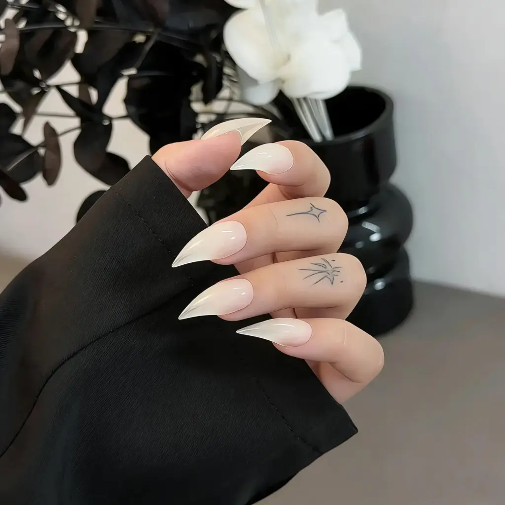 Custom Cat Paw Nail Art,Handmade Animal-Inspired Claw Designs,Perfect for Nail Art Enthusiasts and Cat Lovers