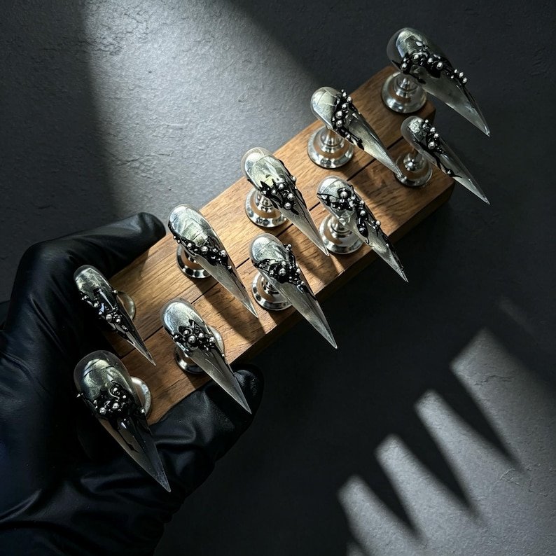Black Chrome Stiletto Press-on Nails, Gothic 3D Nails for Parties, Halloween & Dark Fashion Lovers - Image 3