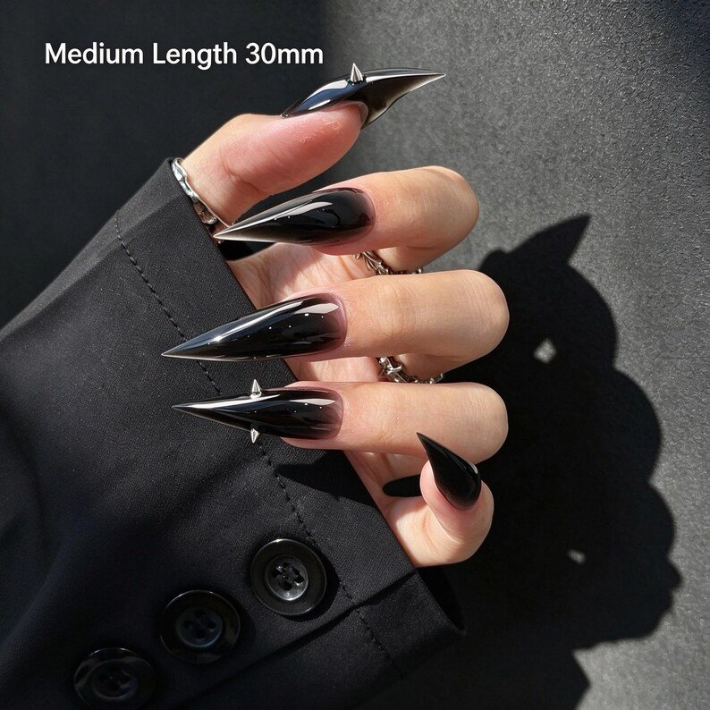 Black Spike Cat Claw Press-on Nails, Gothic Stiletto Nails for Alt Girls - Image 5